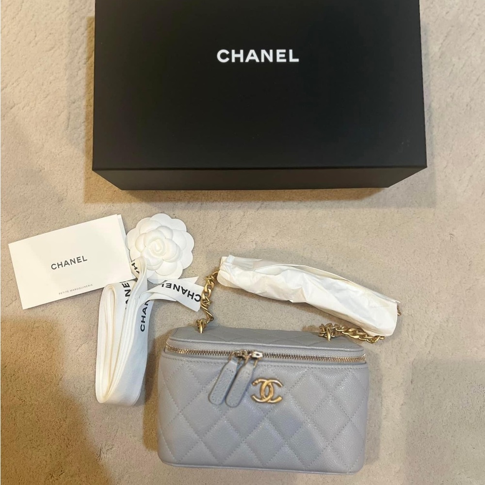 **SOLD** Chanel Vanity on Chain